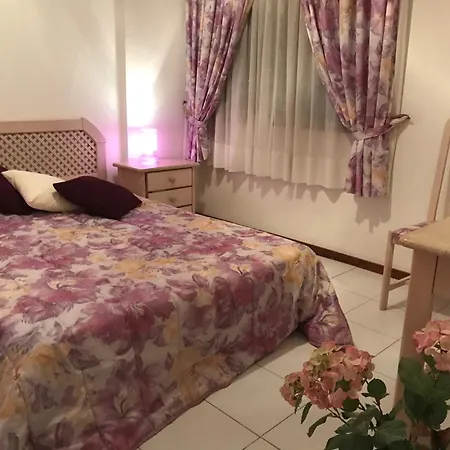 Appartement T1 - Da Rocha - Com Vistas De Mar E Terraco